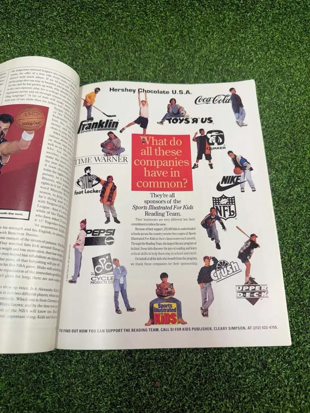 Sports Illustrated Presents Pro Basketball 95-96 Premier Edition Magazine